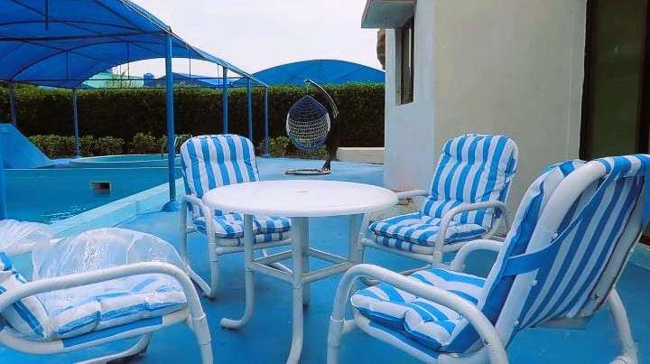 Family & Friends Resort Farmhouse - 1